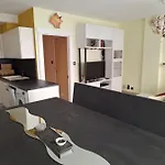 Gelijkvloers In Hartje Apartment