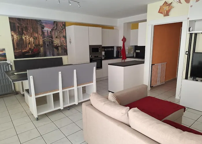 Appartement Gelijkvloers In Hartje Oostende